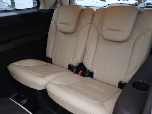 Used 2017 Mercedes-Benz GLS 450 image 24
