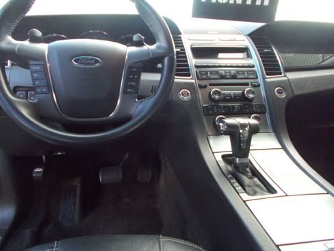 Used 2011 Ford Taurus Limited image 12