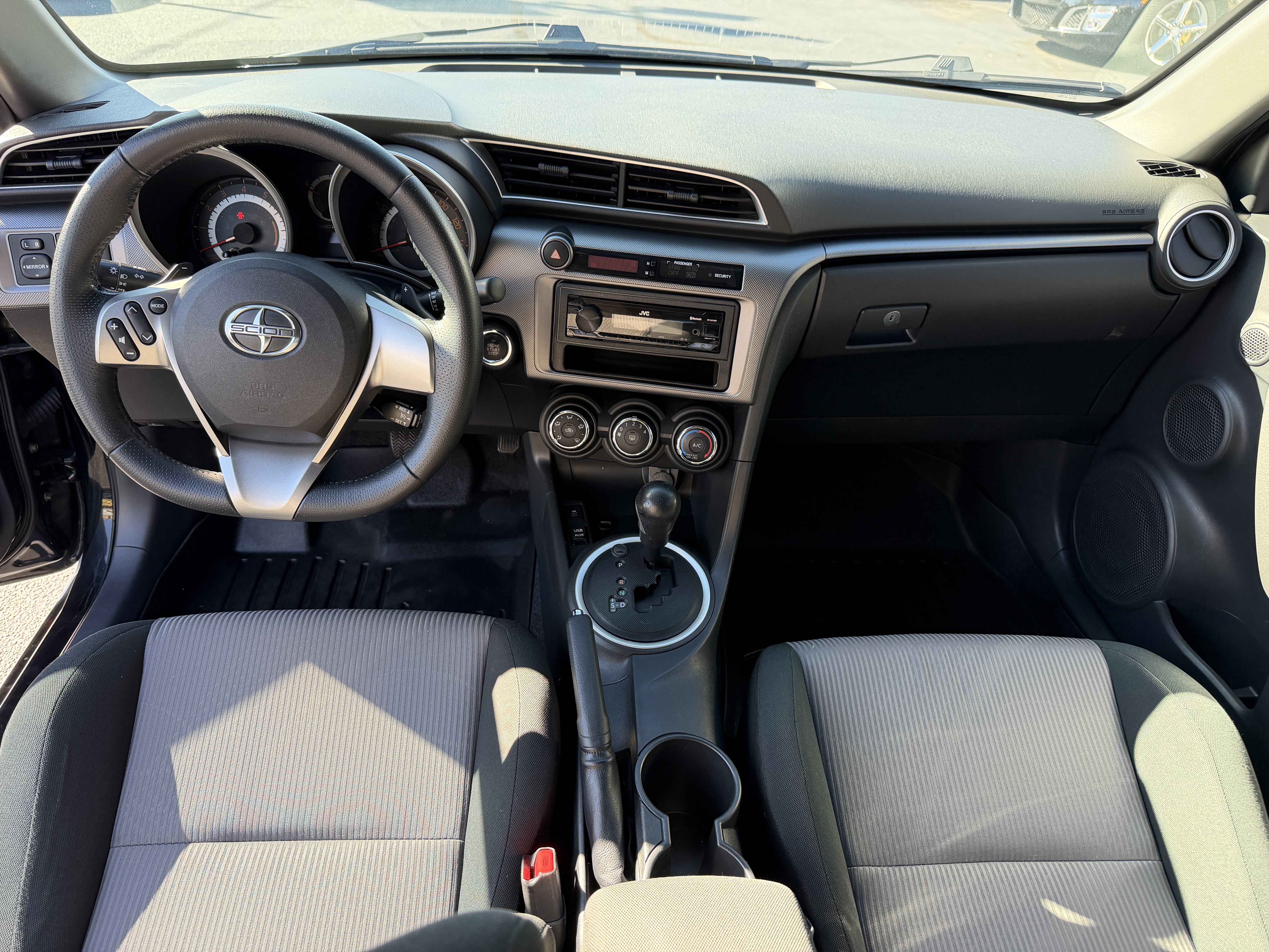 Used 2016 Scion tC UNAVAIL FWD image 11