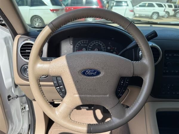 Used 2004 Ford Expedition Eddie Bauer RWD image 12