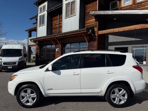 Used 2007 Toyota RAV4 Sport image 2