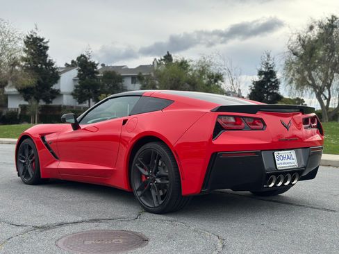Used 2016 Chevrolet Corvette Stingray Convertible w/1LT image 3