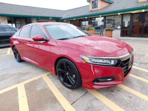 Used 2018 Honda Accord 1.5T Sport image 2