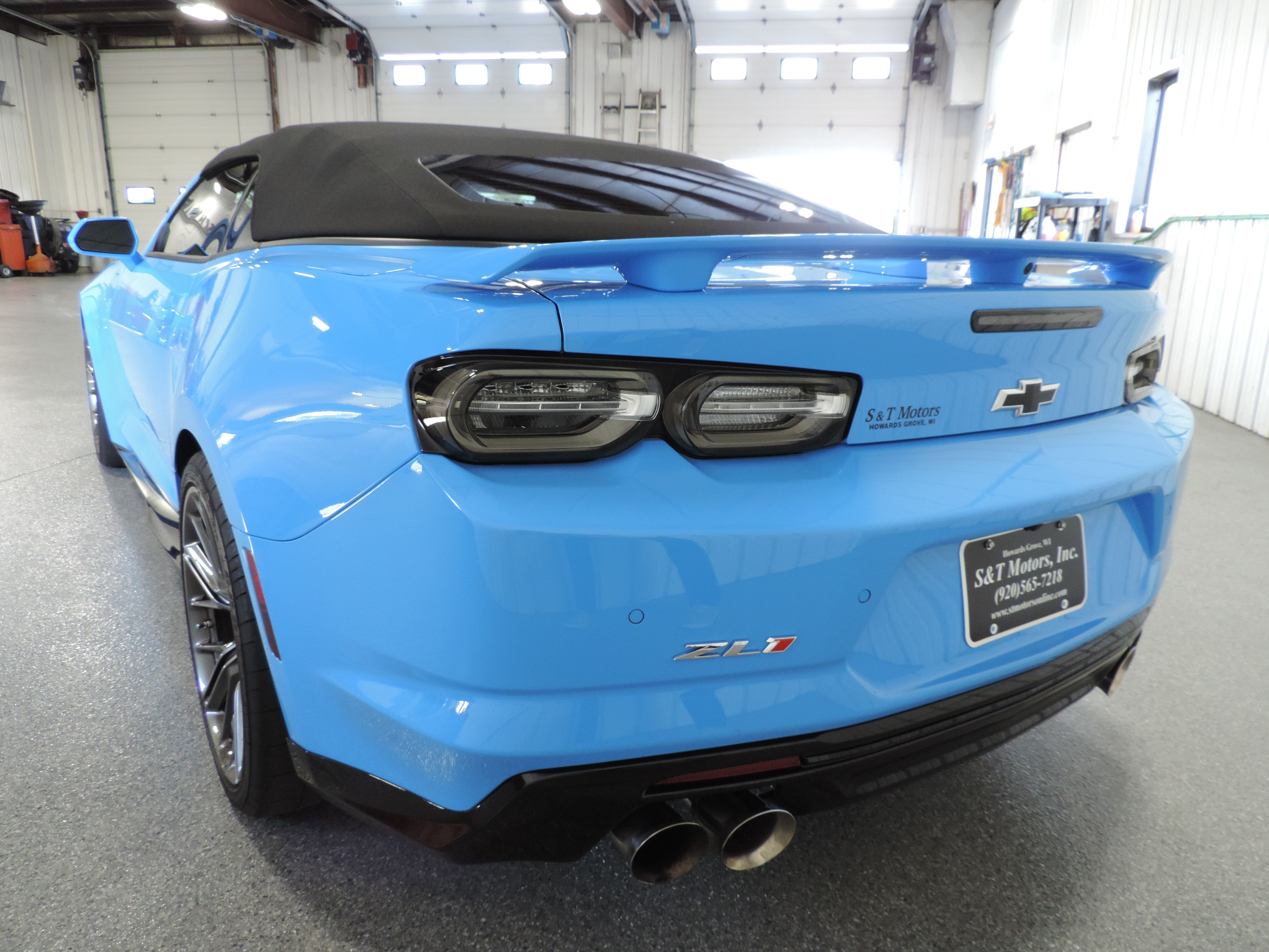 Used 2022 Chevrolet Camaro ZL1 Convertible RWD image 20
