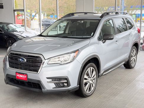 Used 2022 Subaru Ascent Limited image 3