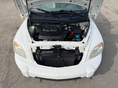 Used 2009 Chevrolet HHR LT image 25