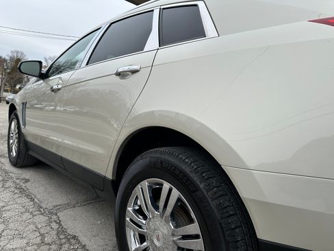 Used 2013 Cadillac SRX Luxury image 7