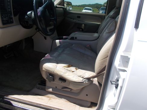 Used 2002 Chevrolet Tahoe 4WD image 7