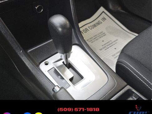 Used 2013 Subaru XV Crosstrek 2.0i Premium image 11