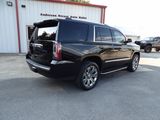 Used 2016 GMC Yukon Denali image 3