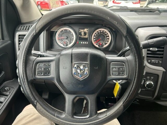 Used 2016 RAM 2500 4x4 Crew Cab ST image 10