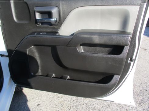 Used 2019 Chevrolet Silverado 1500 LD image 24