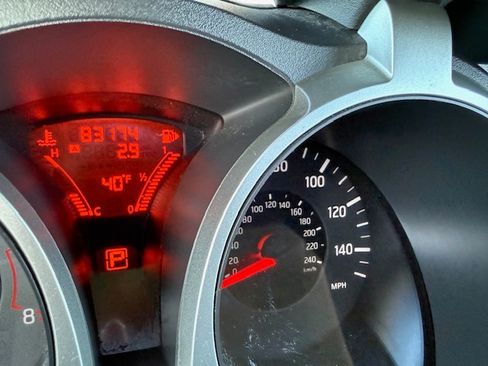 Used 2011 Nissan Juke AWD image 11