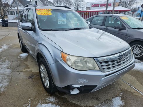 Used 2012 Subaru Forester 2.5X Premium image 2