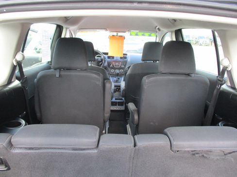 Used 2014 MAZDA MAZDA5 Sport FWD image 43