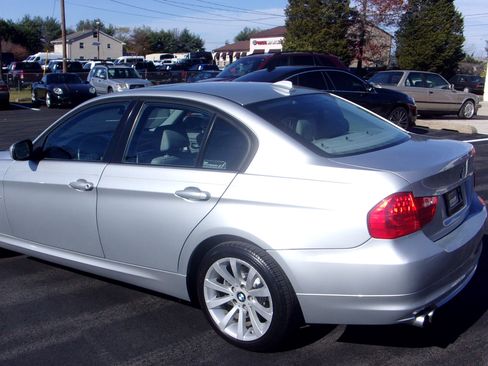 Used 2011 BMW 328i image 12
