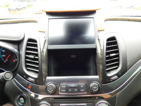 Used 2015 Chevrolet Impala LTZ image 18