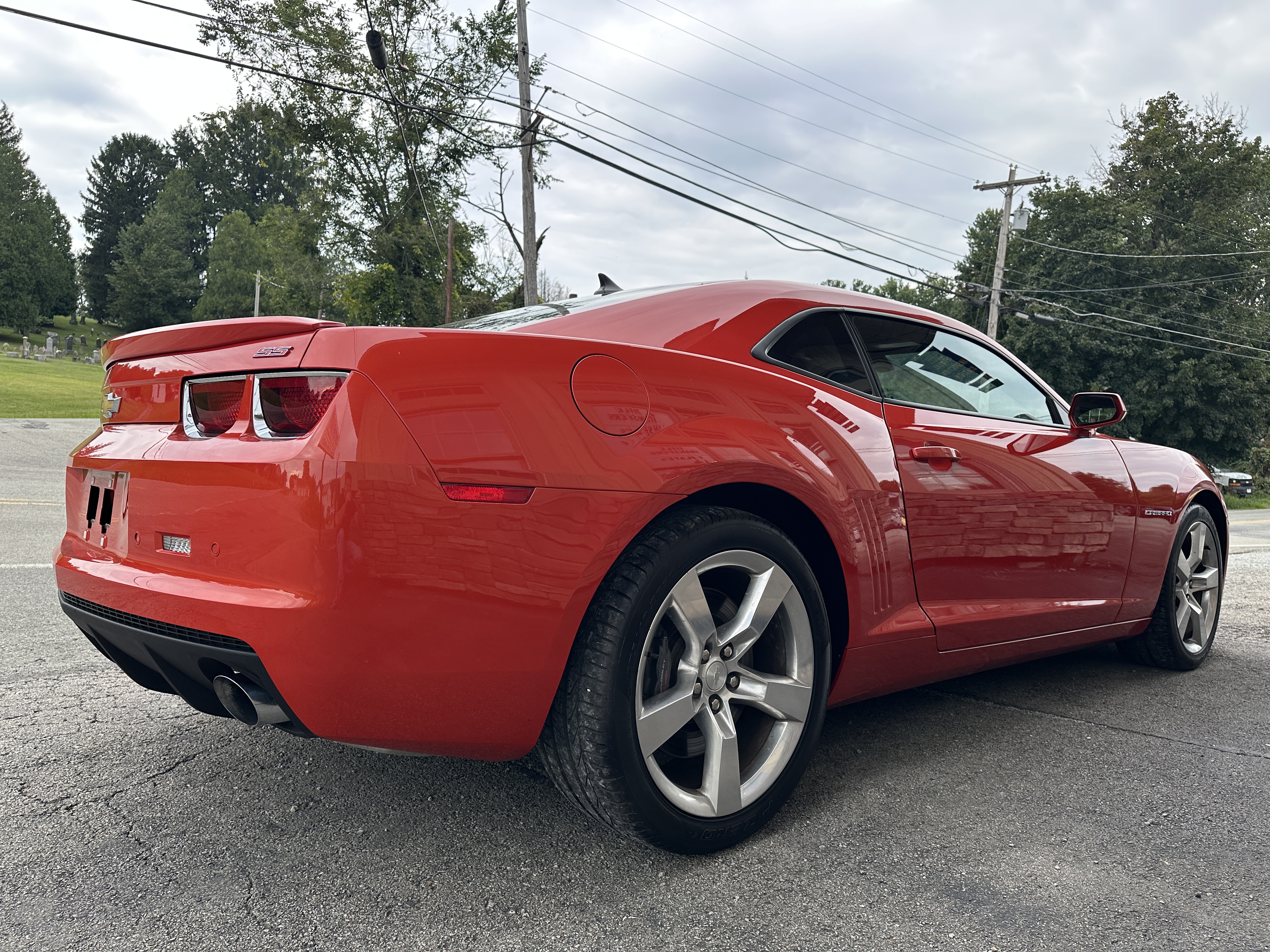 Used 2010 Chevrolet Camaro SS Coupe w/ 2SS RWD image 4