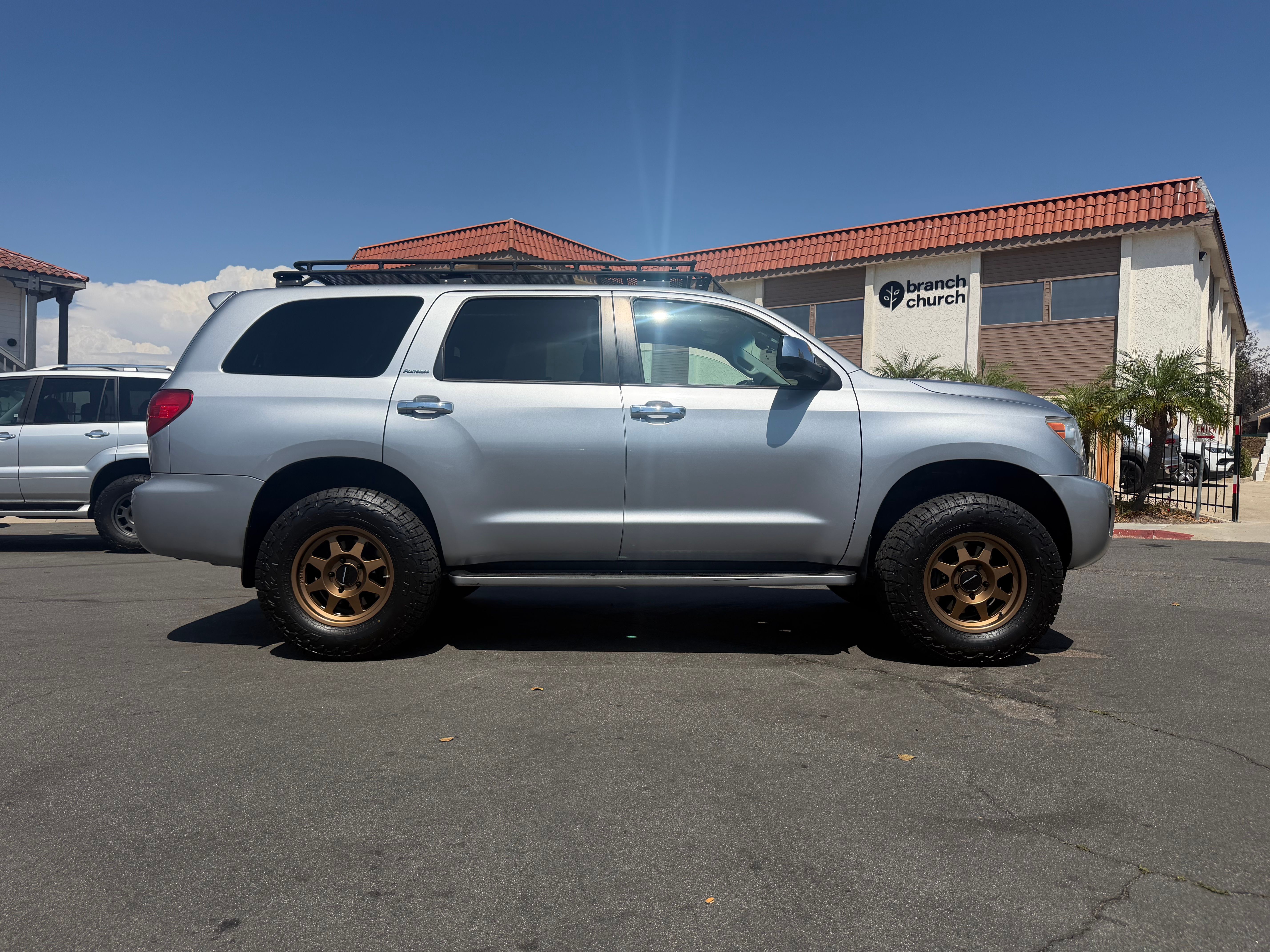 Used 2017 Toyota Sequoia Platinum AWD/4WD image 18