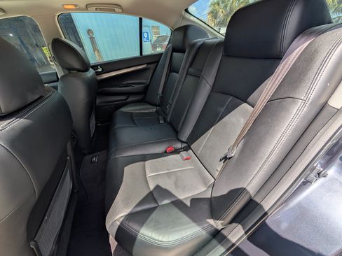 Used 2013 INFINITI G37 image 11