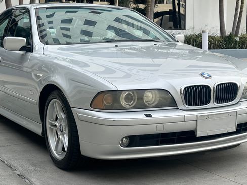 Used 2002 BMW 540i image 4