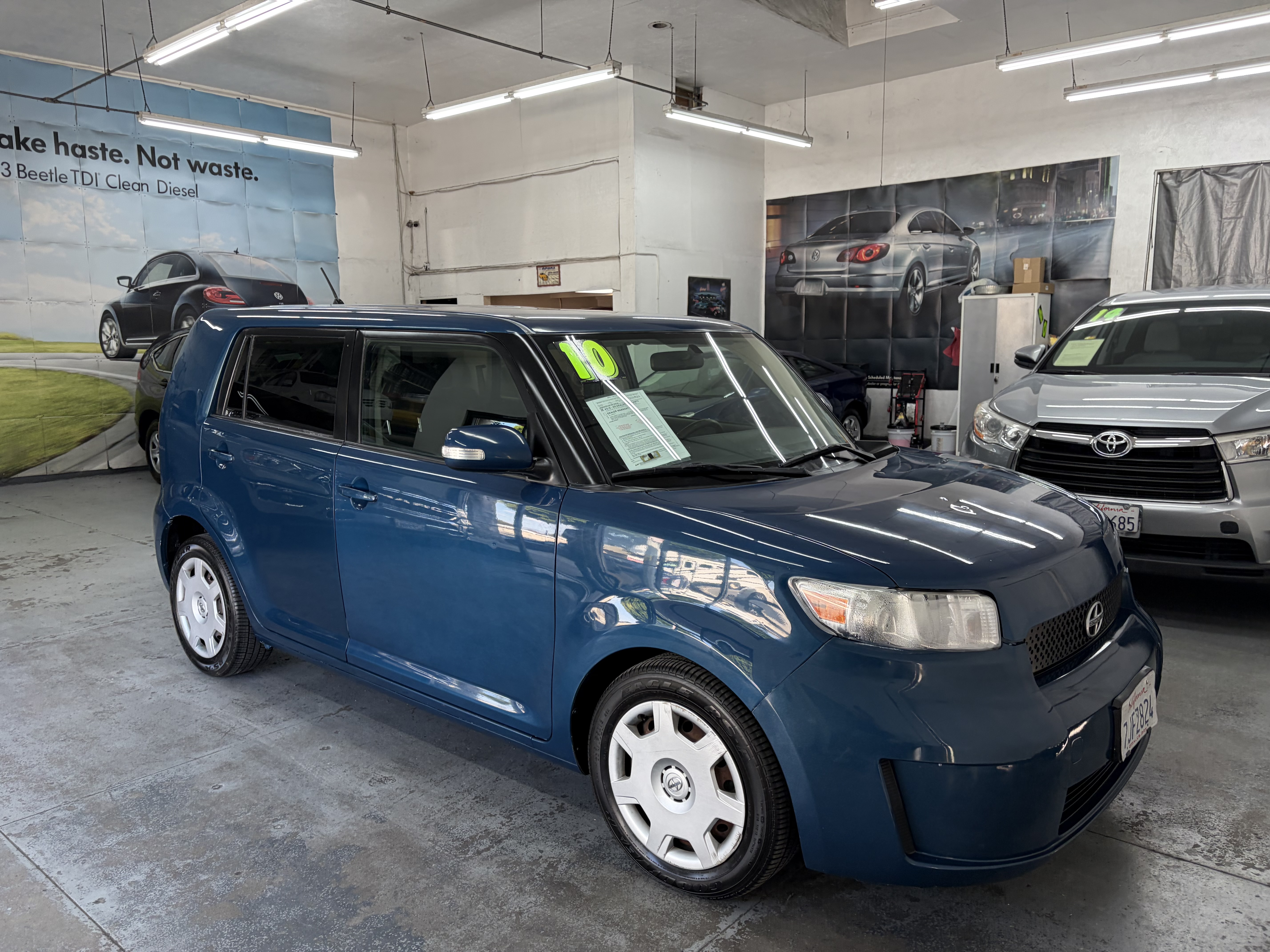 Used 2010 Scion xB UNAVAIL FWD image 9
