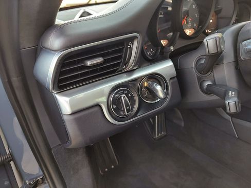 Used 2017 Porsche 911 Carrera 4S image 74