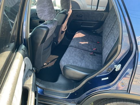 Used 2003 Honda CR-V LX image 4