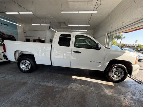 Used 2011 Chevrolet Silverado 1500 2WD Extended Cab LT image 7