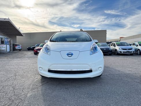 Used 2013 Nissan Leaf S image 12