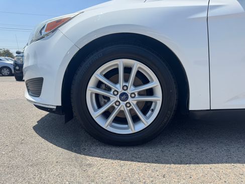 Used 2018 Ford Focus SE Sedan FWD image 14