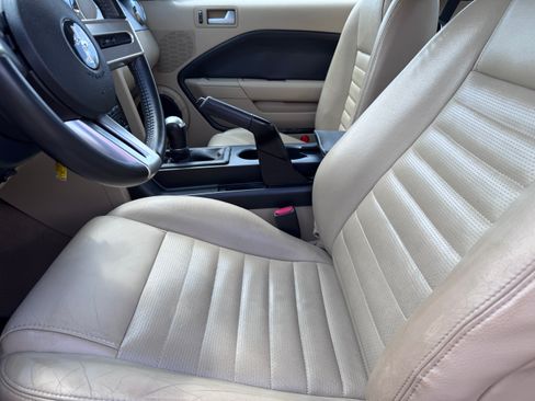 Used 2006 Ford Mustang GT Premium image 7