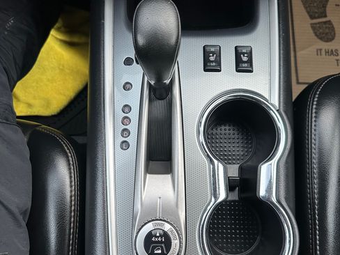 Used 2017 Nissan Pathfinder SL image 14