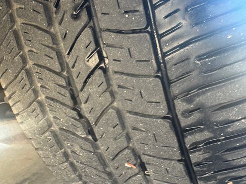 Used 2016 Ford Explorer image 11