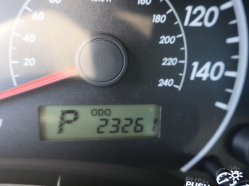 Used 2010 Toyota Corolla LE image 23