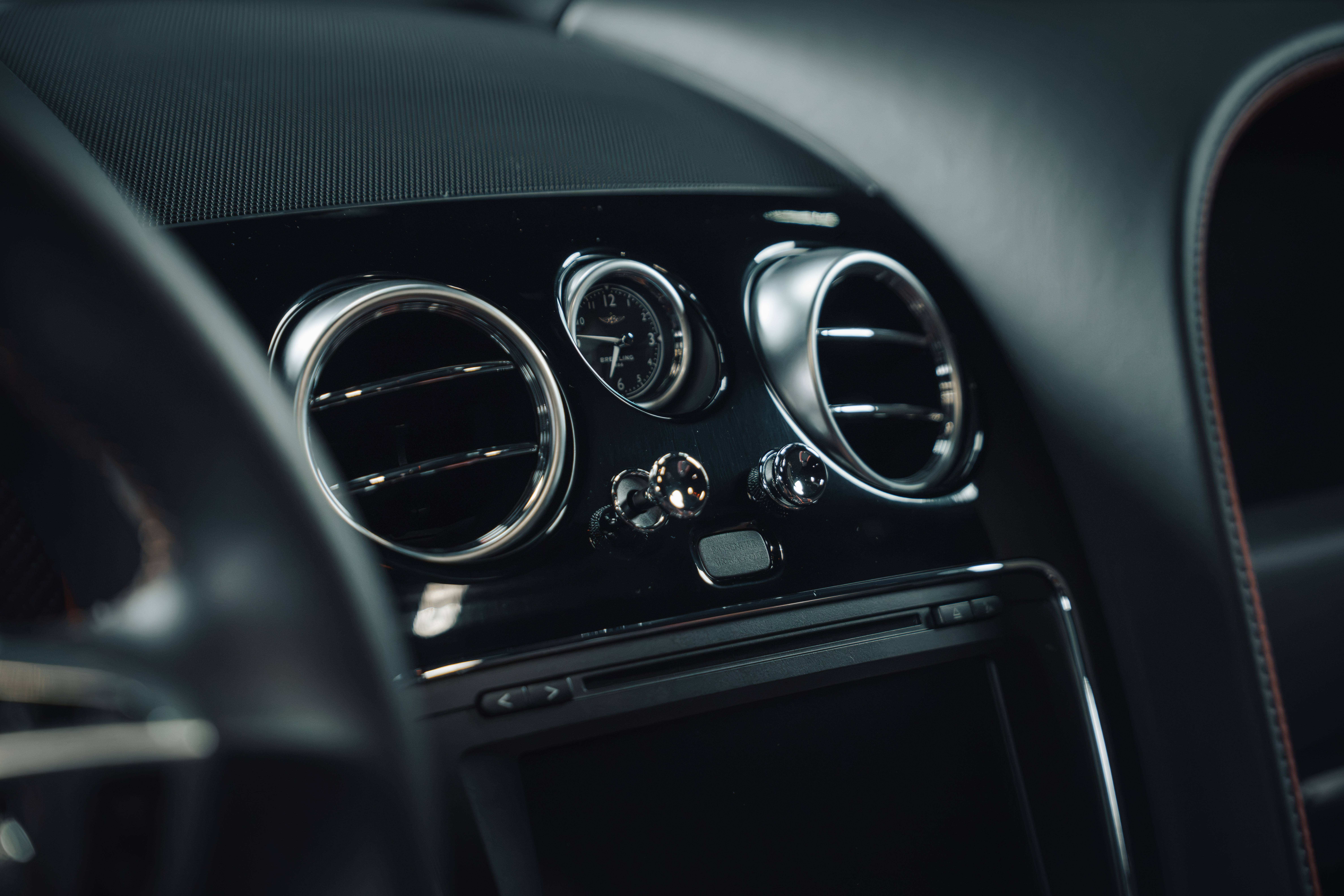 Used 2018 Bentley Continental GT Supersports Convertible AWD/4WD image 12