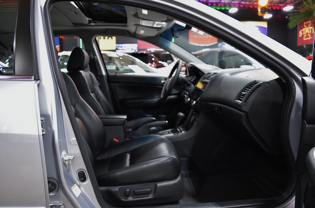 Used 2004 Honda Accord EX-L V6 Sedan image 22