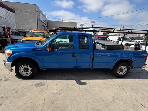 Used 2016 Ford F250 2WD SuperCab Super Duty image 2