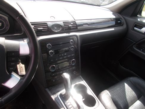 Used 2008 Mercury Sable Premier image 8