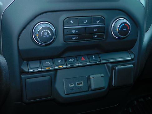 Used 2023 Chevrolet Silverado 1500 W/T image 3