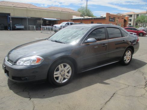 Used 2010 Chevrolet Impala LT FWD image 14