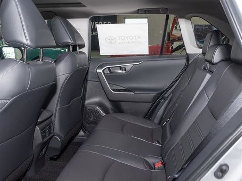 New 2025 Toyota RAV4 Limited image 18