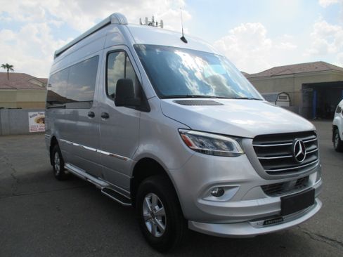 Used 2022 Mercedes-Benz Sprinter 4x4 2500 144 Cargo image 1