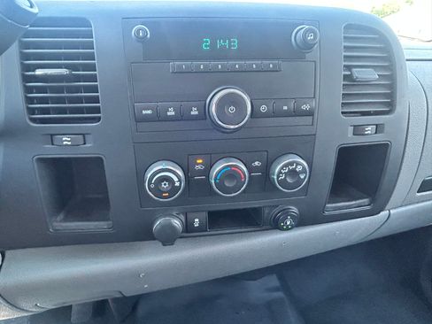 Used 2013 Chevrolet Silverado 2500 RWD image 12
