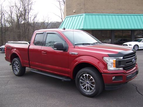 Used 2019 Ford F150 XLT image 2