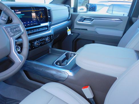 New 2026 Chevrolet Silverado 2500 LTZ image 21