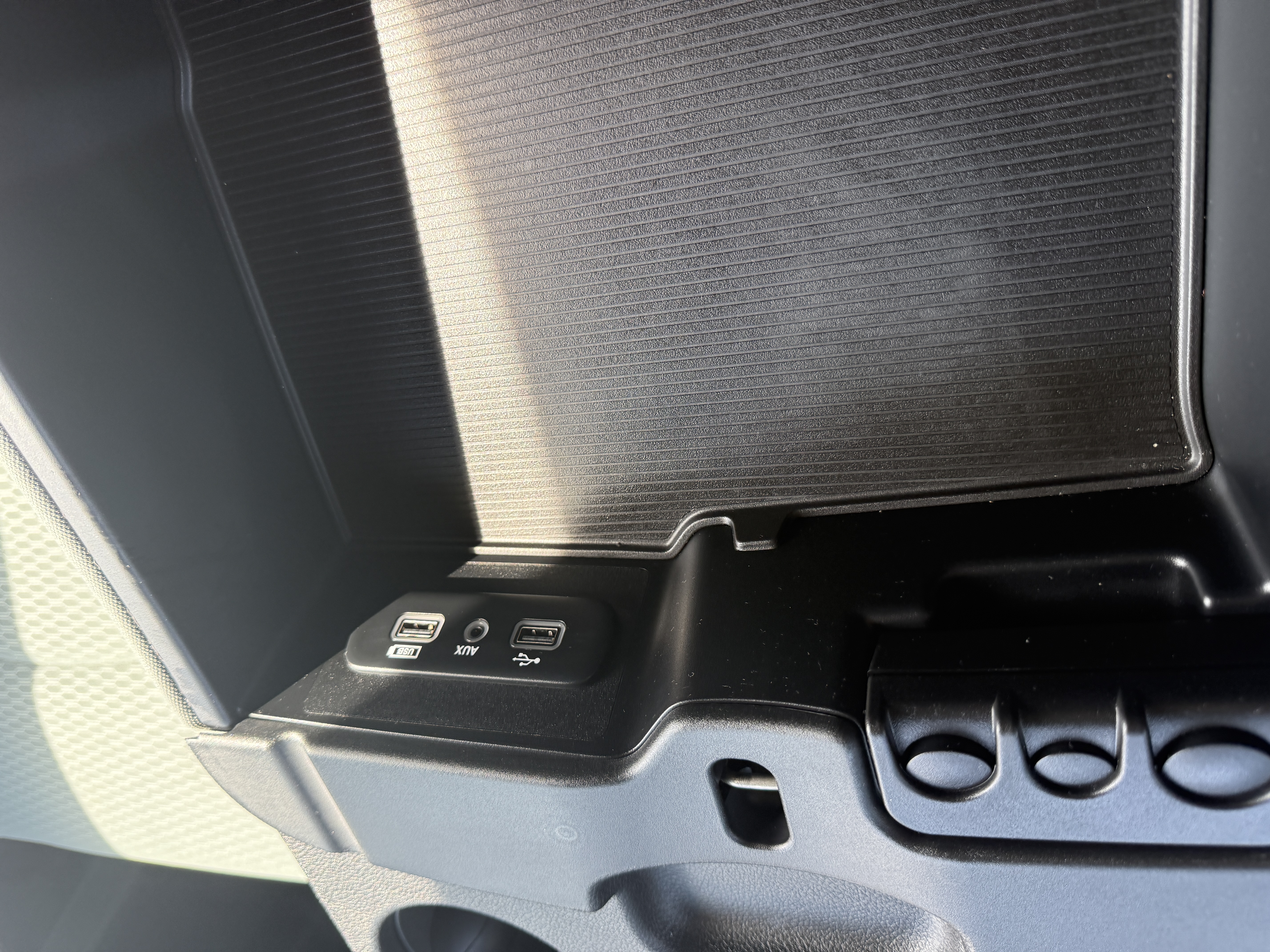 Used 2018 RAM 1500 2WD Regular Cab ST image 16