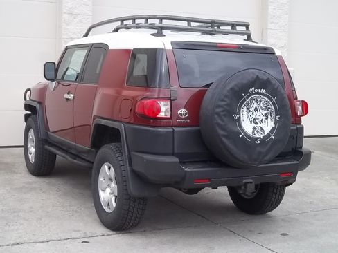 Used 2008 Toyota FJ Cruiser image 7
