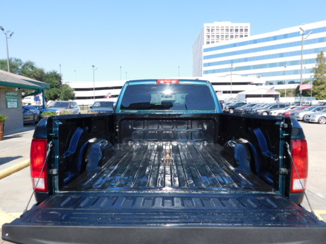Used 2011 RAM 3500 4x4 Crew Cab image 7