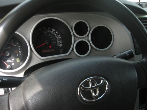 Used 2008 Toyota Tundra 4x4 Double Cab image 10